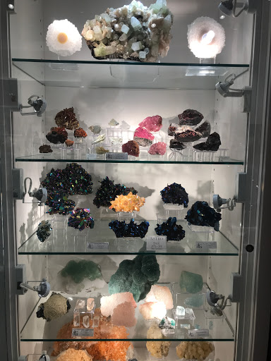 Astro Gallery of Gems, Minerals and Fossils