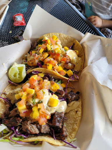 Seafood Restaurant «Fish District», reviews and photos, 665 San Rodolfo Dr, Solana Beach, CA 92075, USA