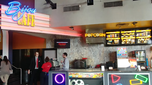 Movie Theater «Harkins Theatres Shea 14», reviews and photos, 7354 E Shea Blvd, Scottsdale, AZ 85260, USA