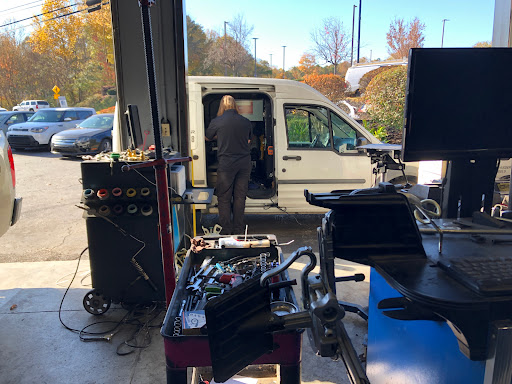 Auto Repair Shop «SpeeD Auto Repair Oil Change & Tune up», reviews and photos, 11345 Alpharetta Hwy, Roswell, GA 30076, USA