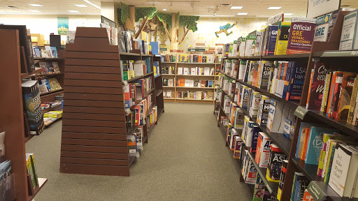 Book Store «Barnes & Noble», reviews and photos, 20600 N Rand Rd, Deer Park, IL 60010, USA