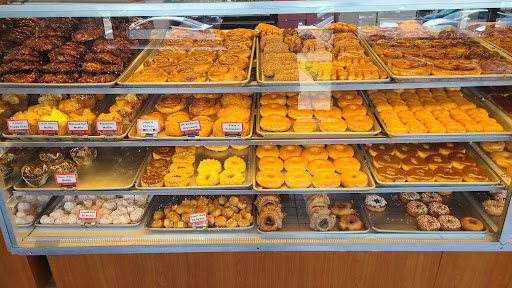 Donut Shop «Donut King», reviews and photos, 7401 Greenback Ln, Citrus Heights, CA 95610, USA