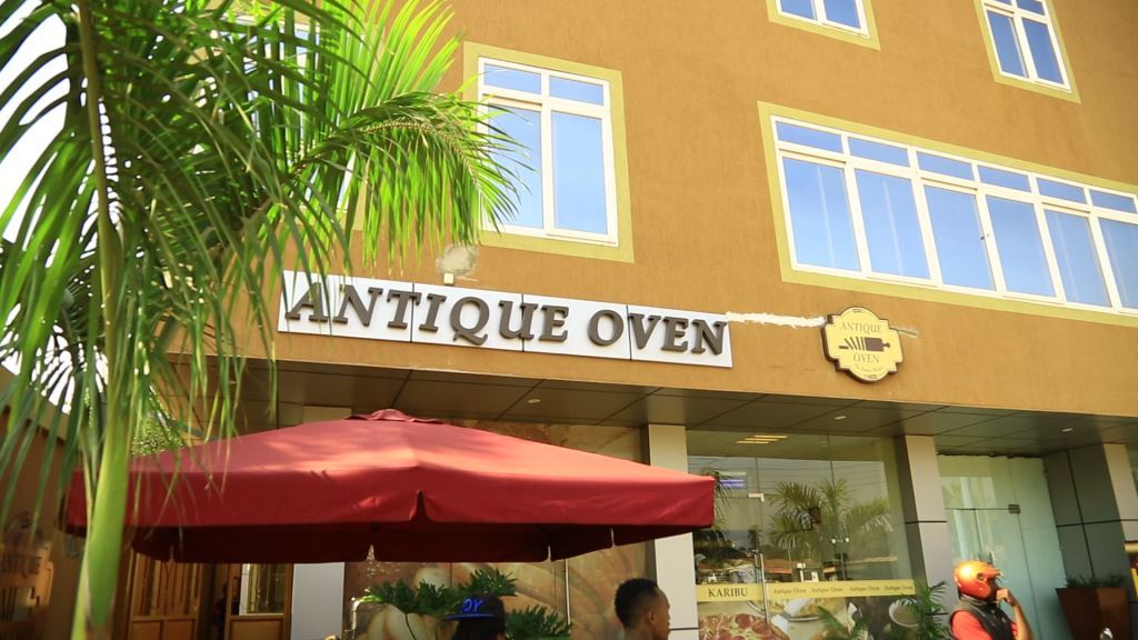 Antique Oven - Bakery And Coffee Shop