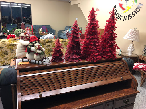 Thrift Store «Peninsula Rescue Mission Thrift Store», reviews and photos, 6200 Jefferson Ave, Newport News, VA 23605, USA