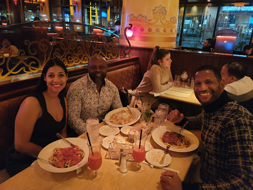 Restaurant «The Cheesecake Factory», reviews and photos, 140 Market Street, Yonkers, NY 10710, USA