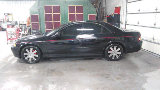 Auto Body Shop «Floyds Knobs Body Repair Inc», reviews and photos, 1808 Beechwood Ave, New Albany, IN 47150, USA