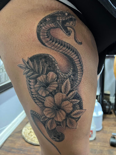 Explore ideas tattoo cuello hombre, creative tattoo ideas in Phoenix, available at 7th St Tattoo