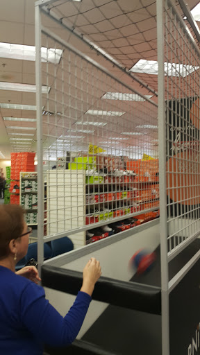 Shoe Store «Shoe Carnival», reviews and photos, 152 S Gary Ave, Bloomingdale, IL 60108, USA