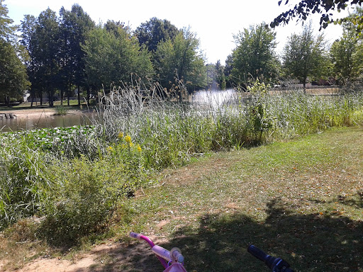 Golf Course «Gresham Golf Course», reviews and photos, 2155 NE Division St, Gresham, OR 97030, USA