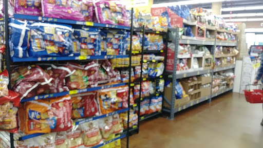 Grocery Store «Grocery Outlet Bargain Market», reviews and photos, 3445 Alma St, Palo Alto, CA 94306, USA