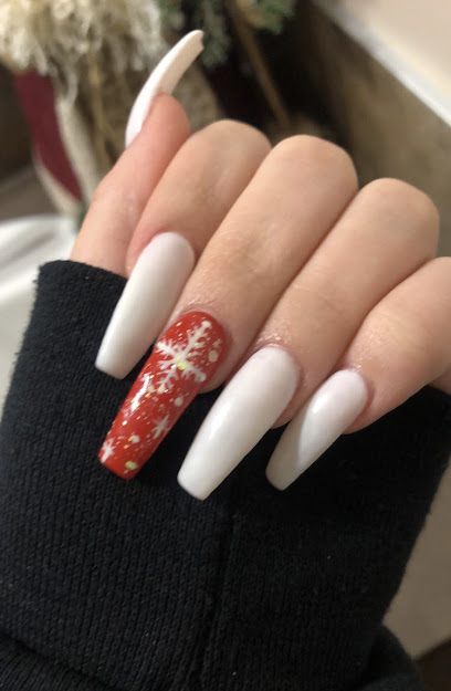Chloe’s nails & spa