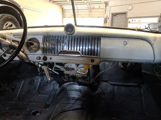 Auto Body Shop «MS Paint & Body Shop», reviews and photos, 3311 W Columbus Dr, Tampa, FL 33607, USA