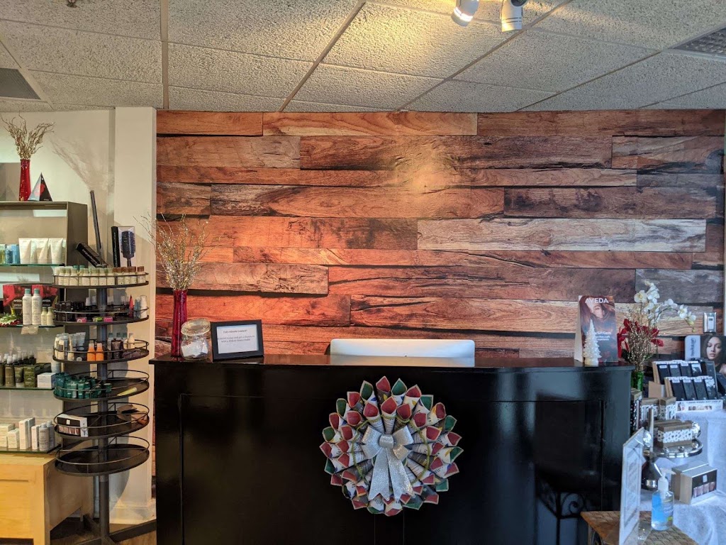 Green with Envy Salon 04843