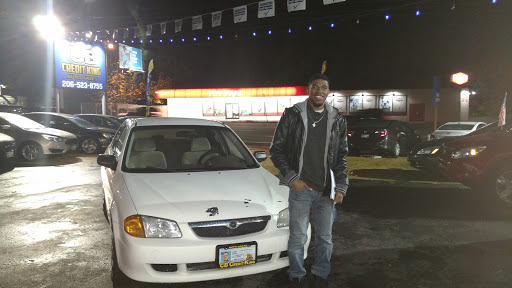 Used Car Dealer «CB Credit King Auto Sales», reviews and photos, 10307 Lake City Way NE, Seattle, WA 98125, USA