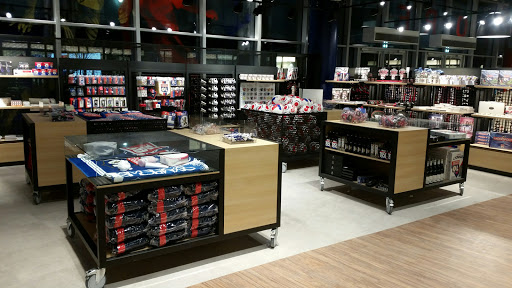 Fan stores Lyon