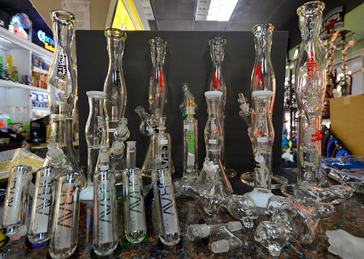 Tobacco Shop «Stirling Glass», reviews and photos, 5890 Stirling Rd, Hollywood, FL 33021, USA