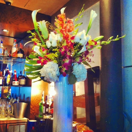 Florist «More Than Flowers», reviews and photos, 109 SE 2nd St, Miami, FL 33131, USA