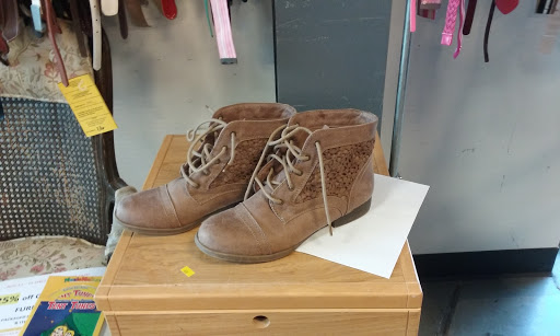 Thrift Store «St. Vincent de Paul Thrift Store and Donation Center», reviews and photos, 2300 Beechmont Ave, Cincinnati, OH 45230, USA