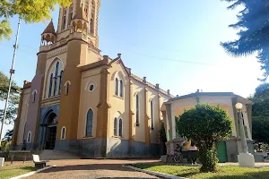 Paróquia Santa Cruz - Igreja Matriz do Sagrado Coração de Jesus image