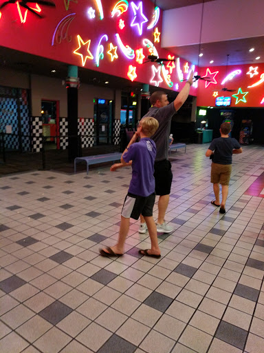 Movie Theater «Village 8 Movies», reviews and photos, 6808 S Memorial Dr, Tulsa, OK 74133, USA