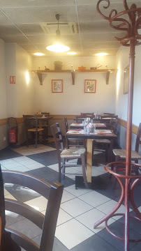 Atmosphère du Restaurant de grillades à la française Courtepaille à Marseille - n°7