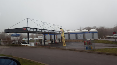 Station Service CORA à Saint-Avold