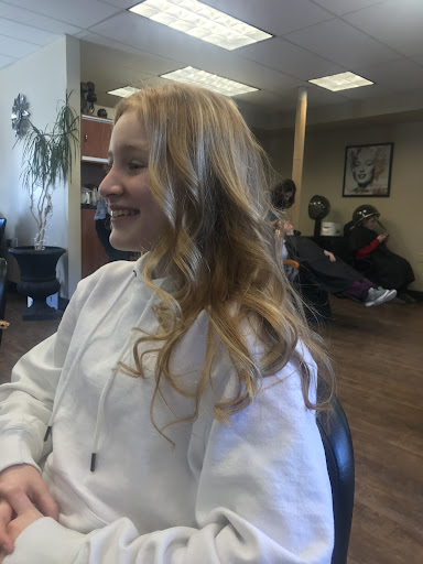 Beauty Salon «Shear Expression», reviews and photos, 6 E Clinton St, Newton, NJ 07860, USA