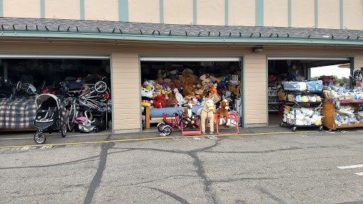 Flea Market «Mile High Flea Market», reviews and photos, 7007 E 88th Ave, Henderson, CO 80640, USA