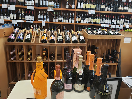 Wine Store «International Market & Fine Wine», reviews and photos, 1428 SE 17th St, Fort Lauderdale, FL 33316, USA