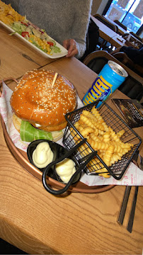 Plats et boissons du Restaurant halal Yakoups Burger à Les Essarts-le-Roi - n°5