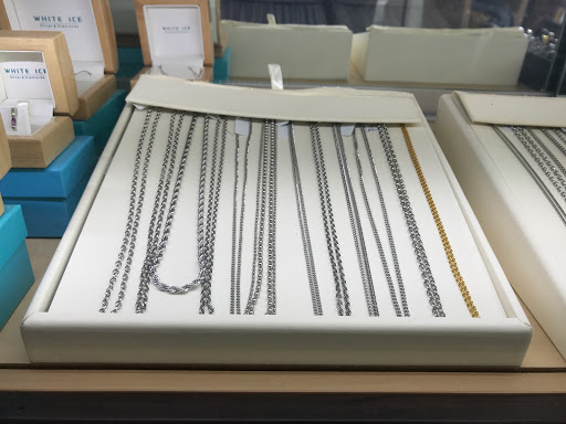 Jewelry Store «La Quinta: Jewel Master Jewelers», reviews and photos, 79-795 CA-111 #101, La Quinta, CA 92253, USA