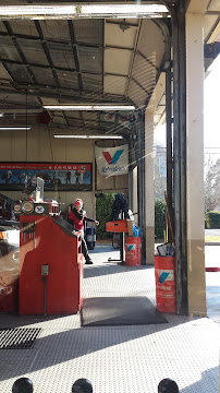 Valvoline Instant Oil Change - Photo 8 - Car repair in Charlotte, NC, Charlotte