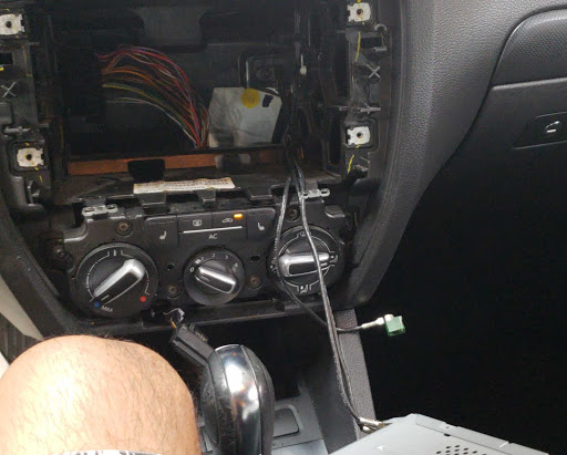 Auto Body Shop «Manriquez Body Shop», reviews and photos, 2411 Center St, Houston, TX 77007, USA