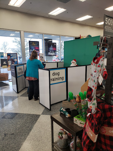 Pet Supply Store «Petco Animal Supplies», reviews and photos, 18200 NW Evergreen Pkwy, Beaverton, OR 97006, USA