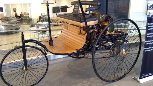 Mercedes Benz Dealer «Mercedes-Benz of Arcadia», reviews and photos, 101 N Santa Anita Ave, Arcadia, CA 91006, USA