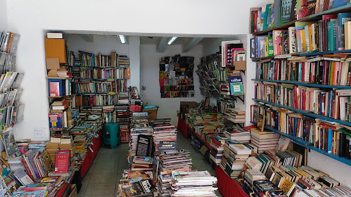 Librería de uso. Compra/venta de libros y revistas. MCBC.