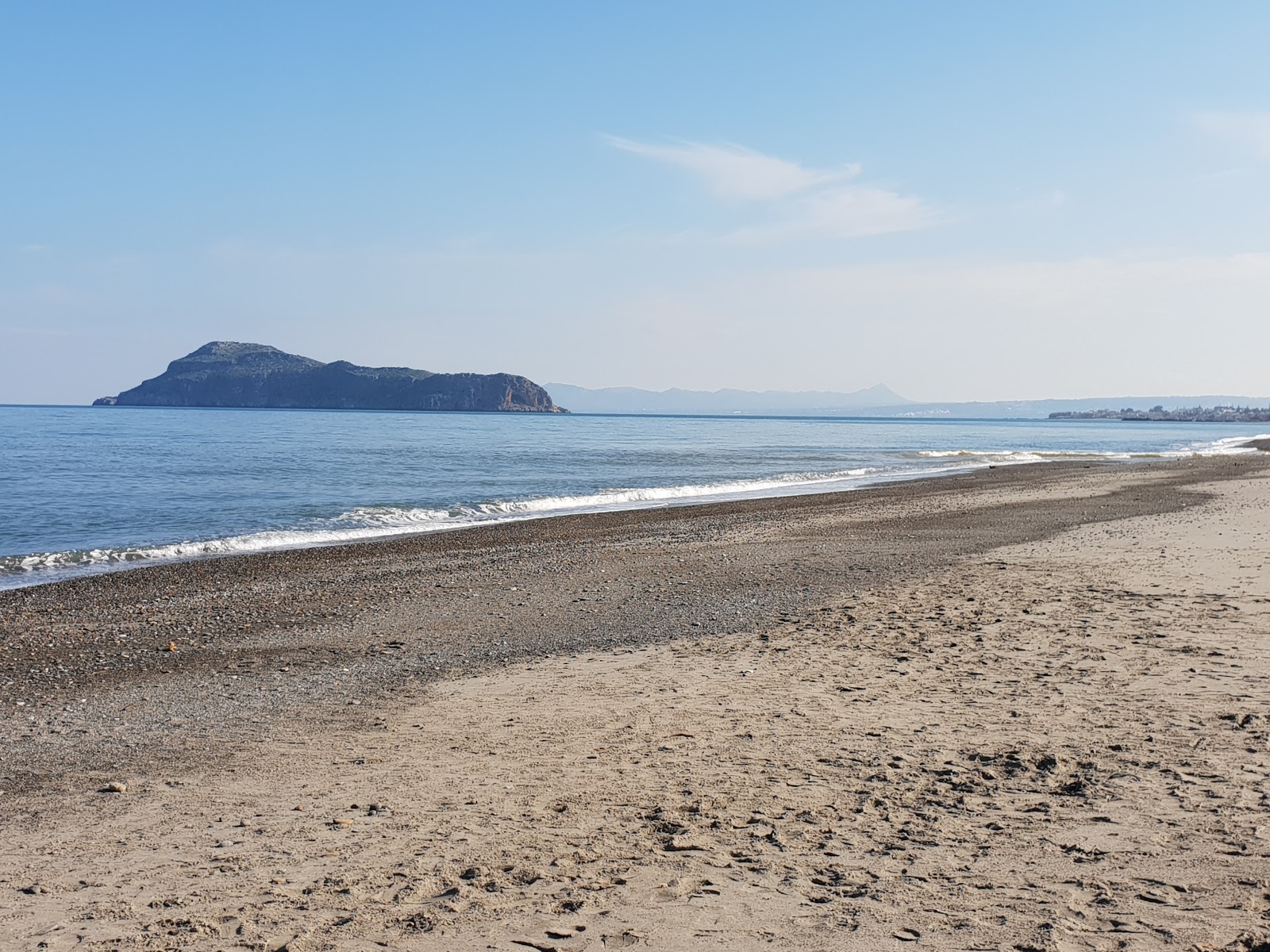 Photo de Gerani Beach situé dans une zone naturelle