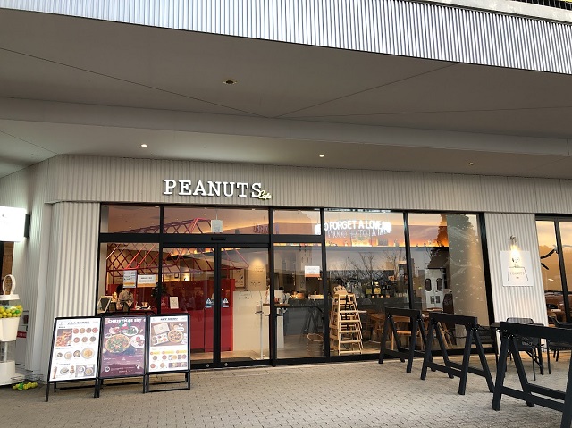 PEANUTS Cafe 大阪