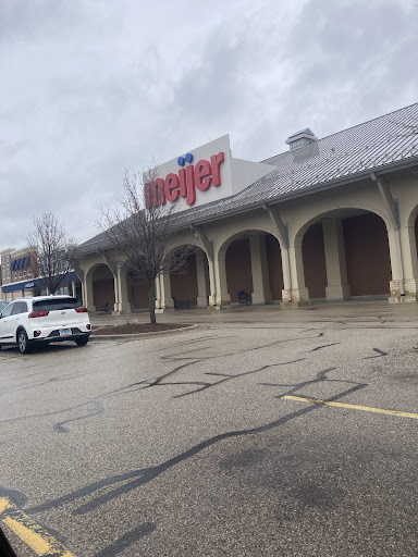 Grocery Store «Meijer», reviews and photos, 815 S Randall Rd, Elgin, IL 60123, USA