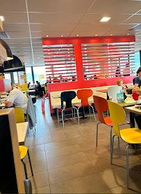 Atmosphère du Restauration rapide McDonald's à Valserhône - n°12