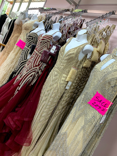 Boutique «Très Chic Boutique», reviews and photos, 2235 95th St, Chicago, IL 60643, USA