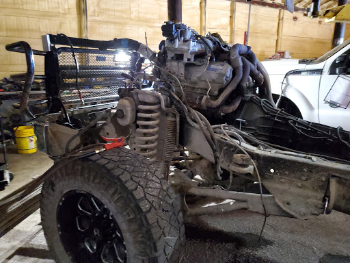 Tire Shop «Discount Tire Store - Sterling Heights, MI», reviews and photos, 8180 Metro Pkwy, Sterling Heights, MI 48312, USA