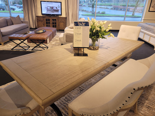 Furniture Store «Mor Furniture for Less», reviews and photos, 10487 SW Cascade Ave, Tigard, OR 97223, USA