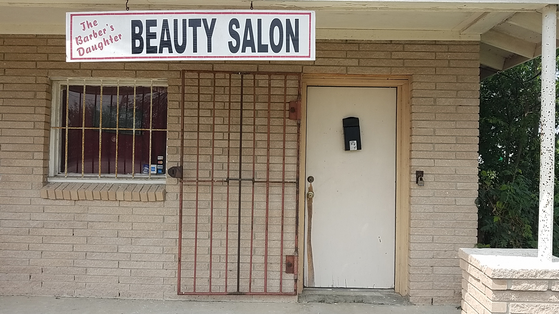Barber's Daughter Beauty Salon