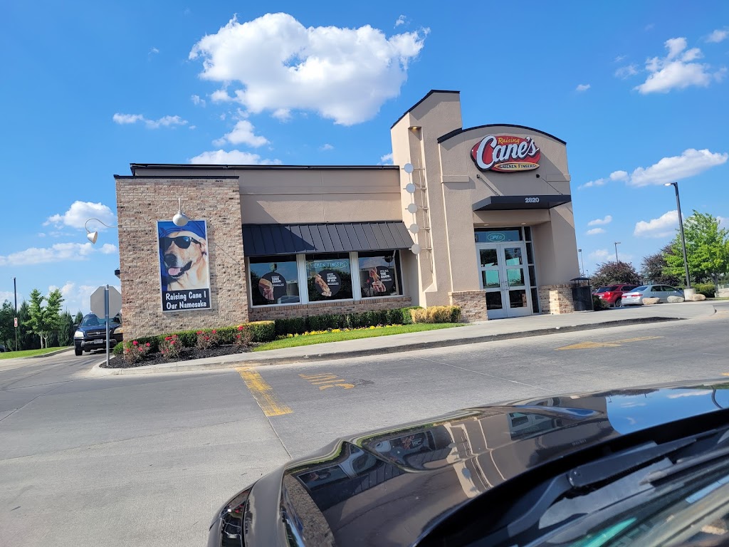 Raising Cane's Chicken Fingers Lincoln, NE 68504 Menu, Reviews