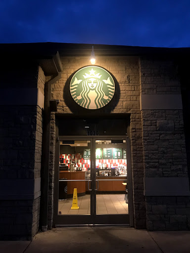 Coffee Shop «Starbucks», reviews and photos, 1030 S 5th St, St Charles, MO 63301, USA