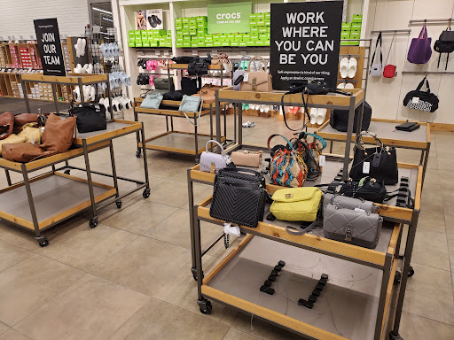 Shoe Store «DSW Designer Shoe Warehouse», reviews and photos, 1650 Airport Blvd #350, Pensacola, FL 32504, USA