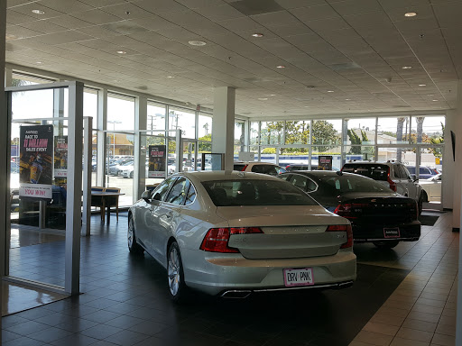 Volvo Dealer «AutoNation Volvo Cars South Bay», reviews and photos, 3010 Pacific Coast Hwy, Torrance, CA 90505, USA