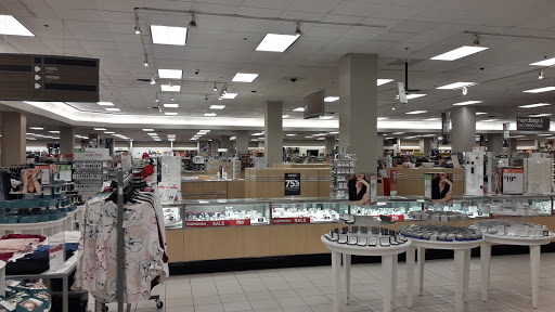 Department Store «Sears», reviews and photos, 7103 Democracy Blvd, Bethesda, MD 20817, USA