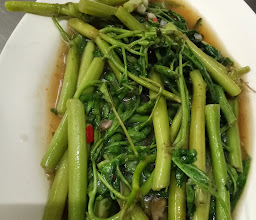 ร้านข้าวต้ม ต้นสน อาอี่ photo